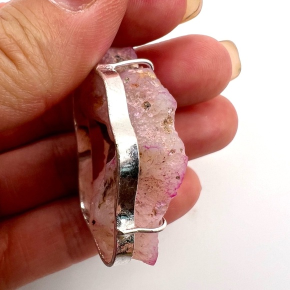 925 You Choose! Micro Quartz Crystal Pink Geode Necklace Pendant - Picture 10 of 10